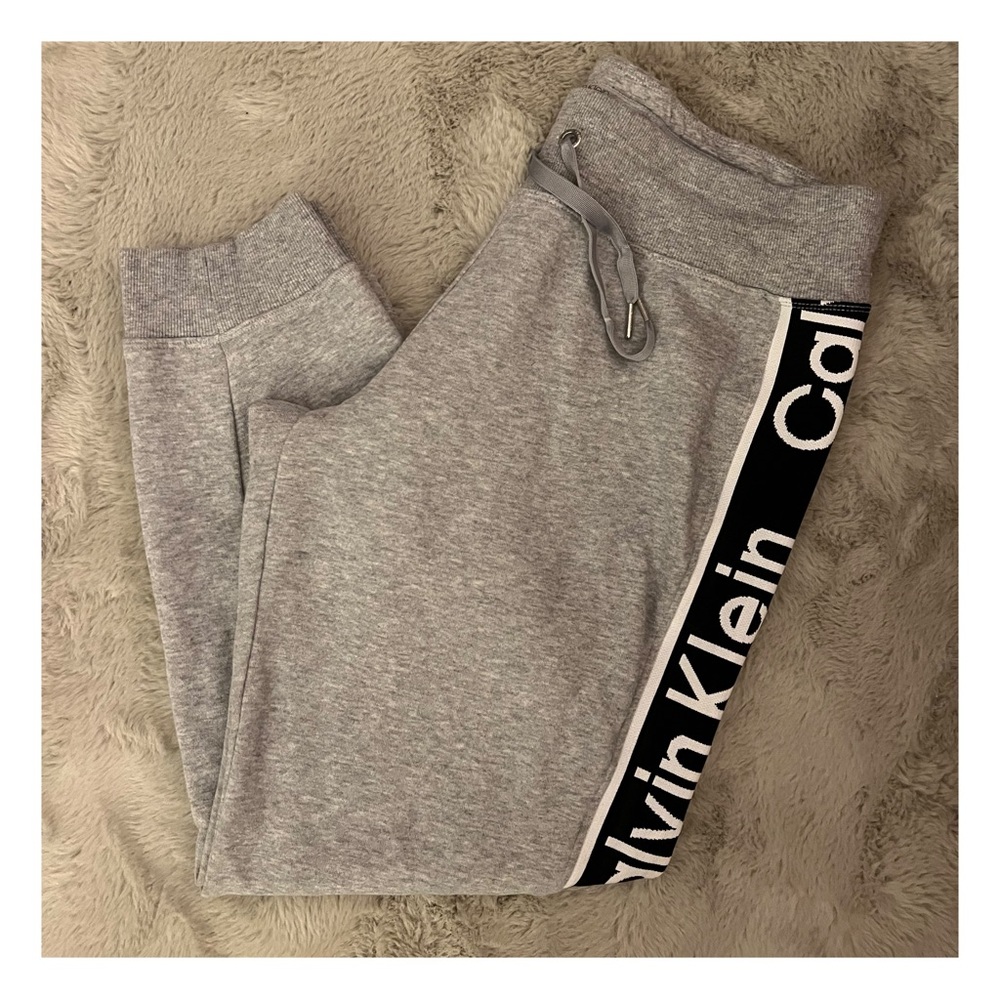 Calvin Klein Performance Cropped Sweats with tie string waist- Size XL.